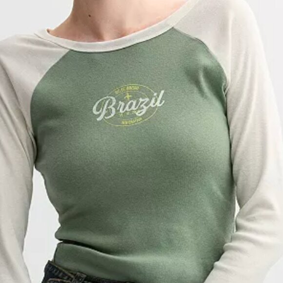 Juniors' Threads of Luxx Brazil Long Sleeve Tee Size Medium - Picture 2 of 3